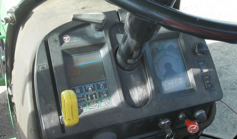 image for item 8033 1989 John Deere 4955 MFWA tractor