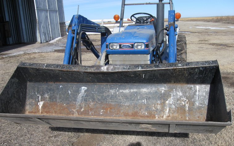 image for item 8036 1988 Ford 1720 tractor with loader