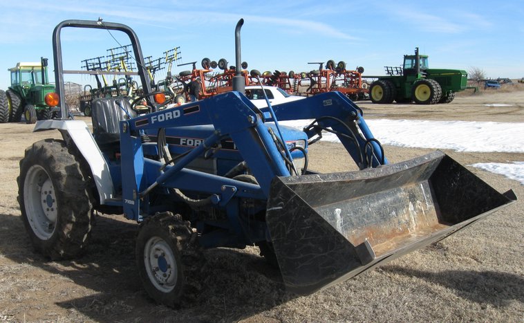 image for item 8036 1988 Ford 1720 tractor with loader