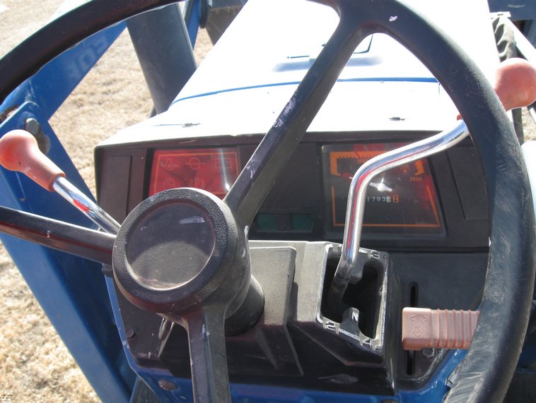 image for item 8036 1988 Ford 1720 tractor with loader