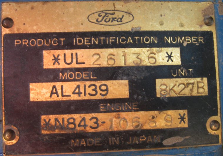 image for item 8036 1988 Ford 1720 tractor with loader