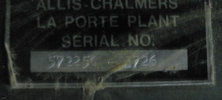 image for item 8038 1973 Gleaner L combine