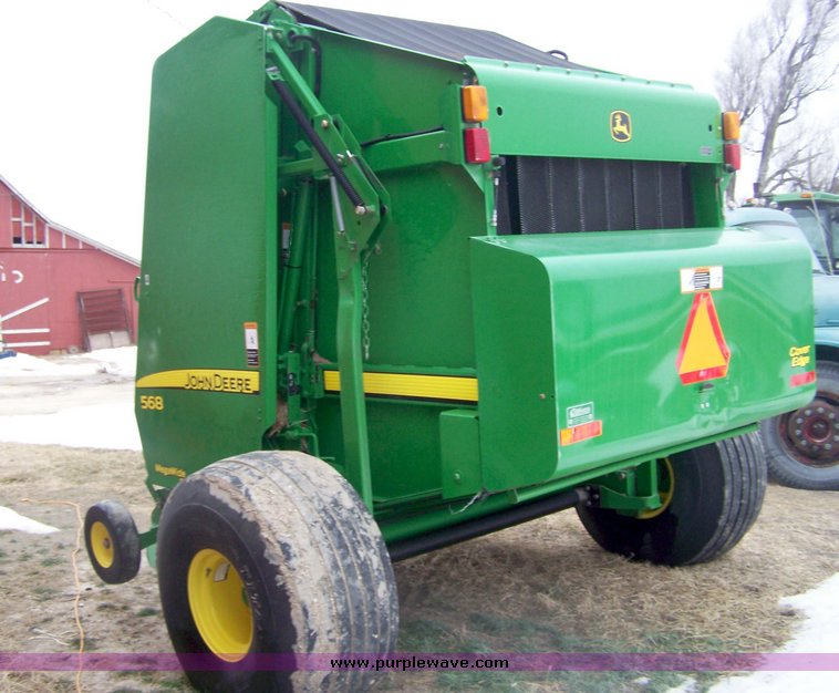 image for item 8601 2008 John Deere 568 round baler