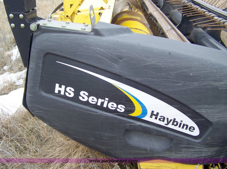 image for item 8603 New Holland Haybine HS series 18' swather header