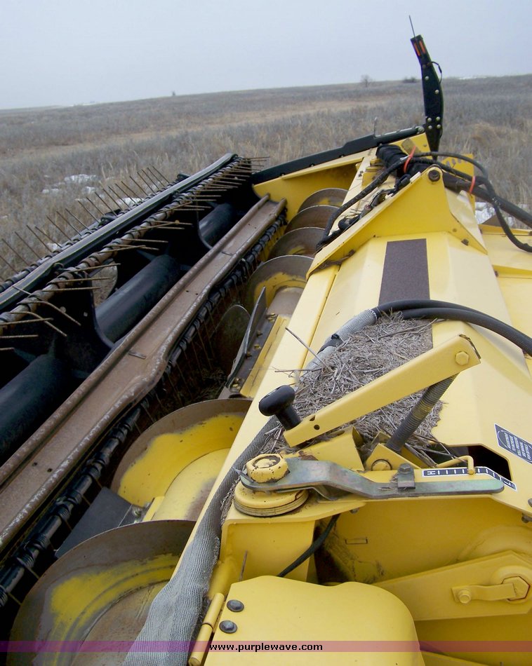 image for item 8603 New Holland Haybine HS series 18' swather header