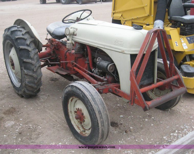 image for item 8975 Ford 8N tractor