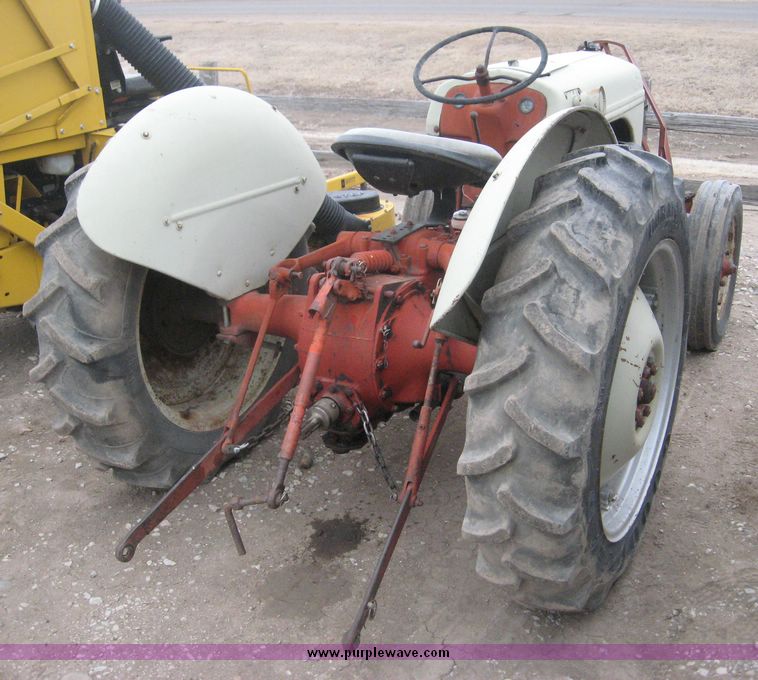 image for item 8975 Ford 8N tractor