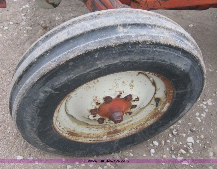 image for item 8975 Ford 8N tractor