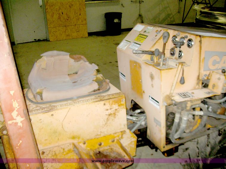 image for item 3748 Case Maxi Sneaker