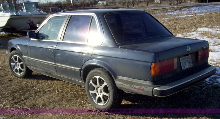 image for item 4123 1987 BMW 325E