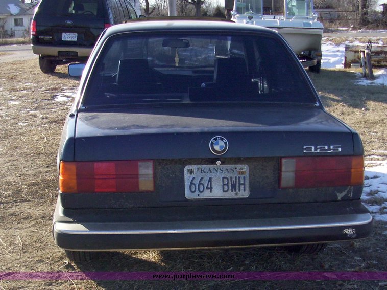 image for item 4123 1987 BMW 325E