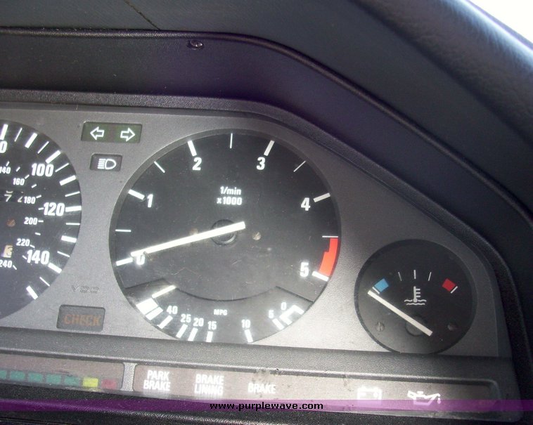 image for item 4123 1987 BMW 325E