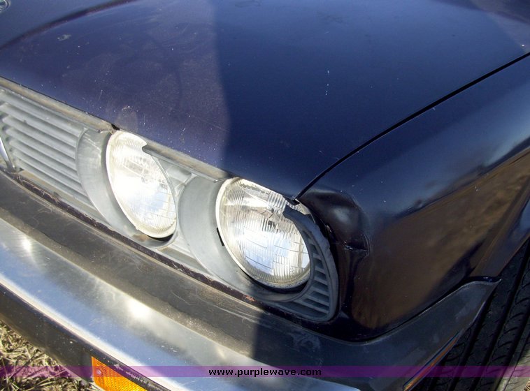 image for item 4123 1987 BMW 325E