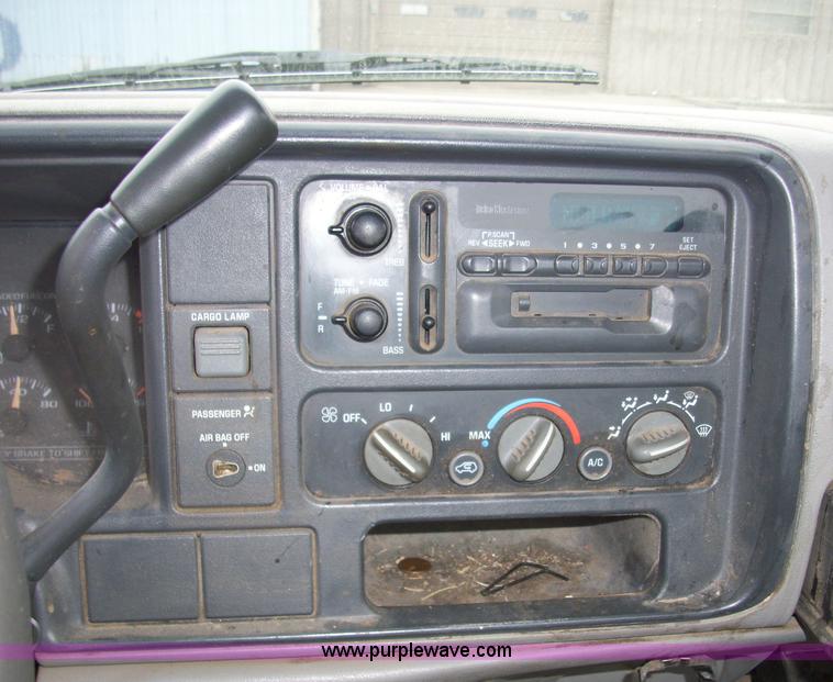 image for item 4128 1998 Chevrolet K1500