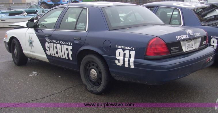 image for item 4131 2006 Ford Crown Victoria Police Intercepter
