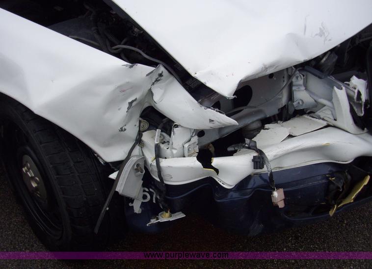 image for item 4131 2006 Ford Crown Victoria Police Intercepter