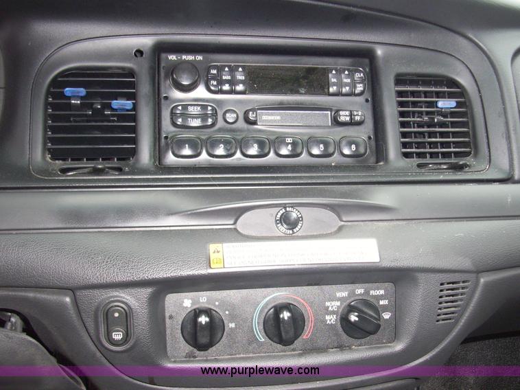image for item 4131 2006 Ford Crown Victoria Police Intercepter