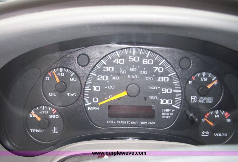 image for item 4132 1999 Chevrolet Astro van