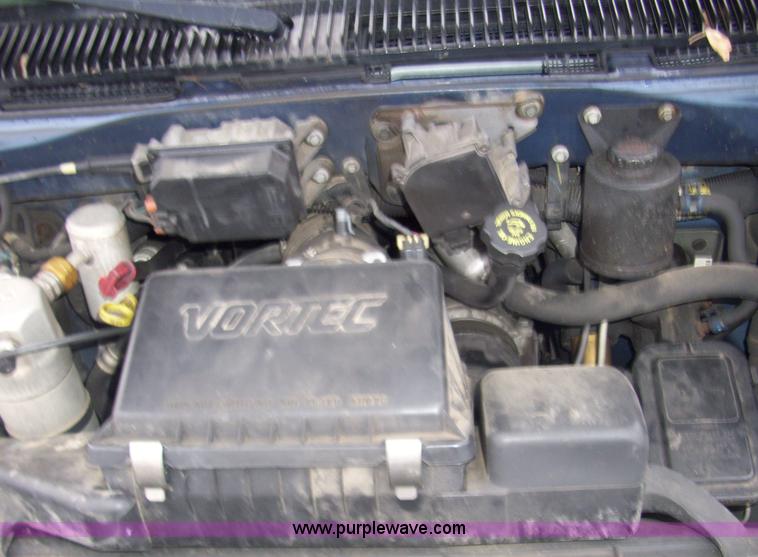 image for item 4132 1999 Chevrolet Astro van