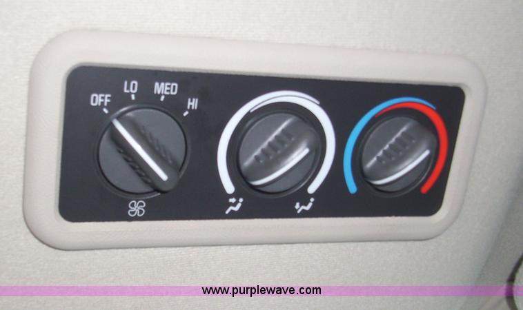 image for item 4133 2006 Chevrolet Express G3500 van