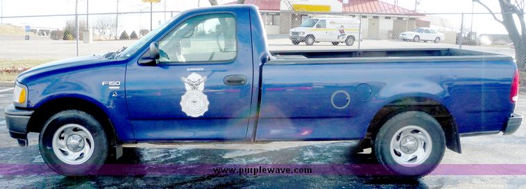 image for item 5121 1998 Ford F150 pickup truck