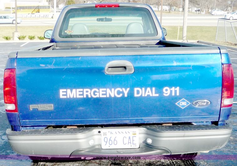 image for item 5121 1998 Ford F150 pickup truck