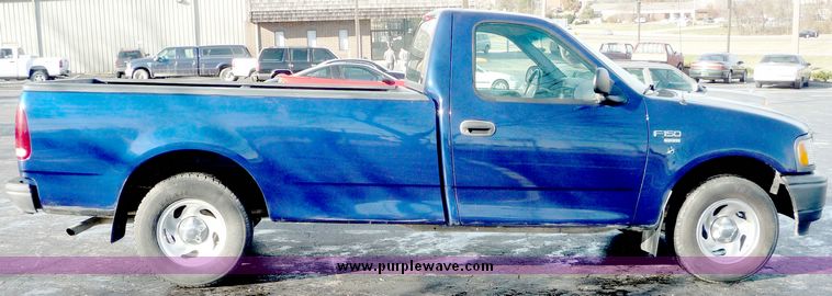 image for item 5121 1998 Ford F150 pickup truck