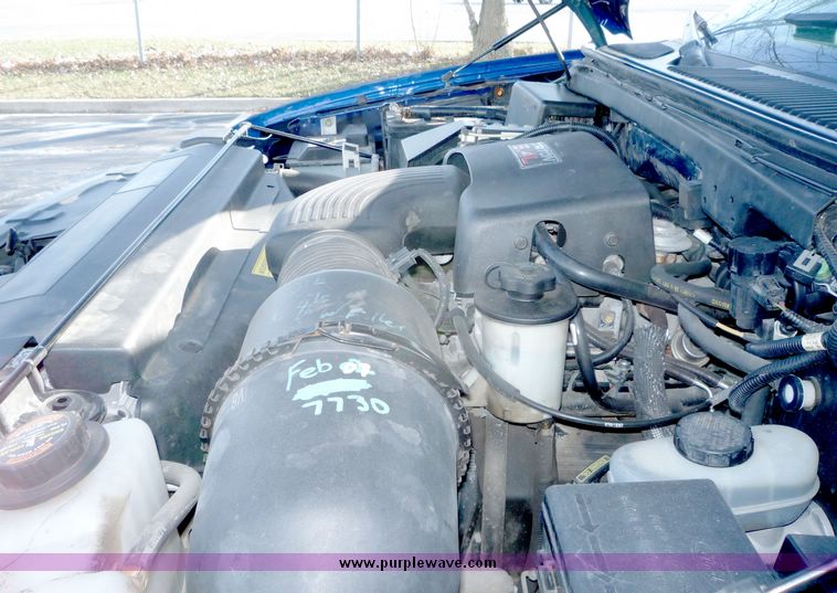 image for item 5121 1998 Ford F150 pickup truck