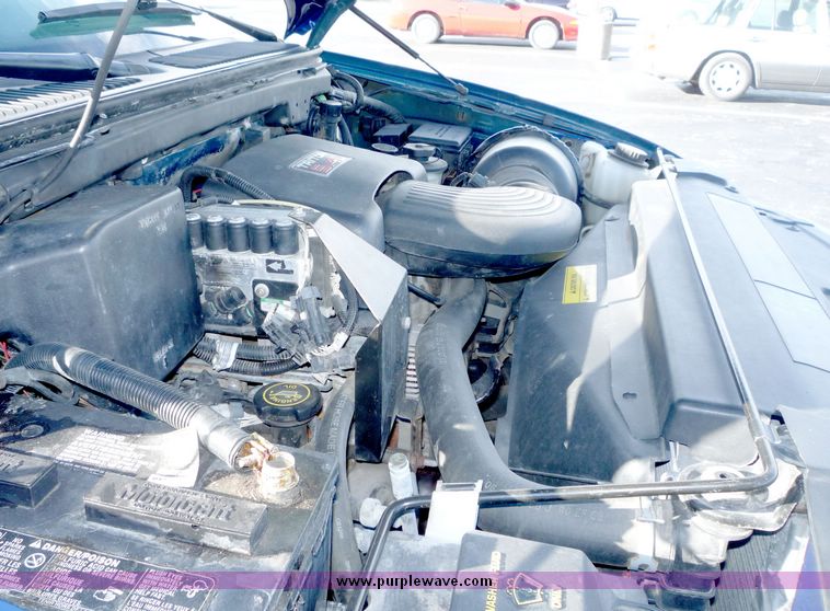 image for item 5121 1998 Ford F150 pickup truck