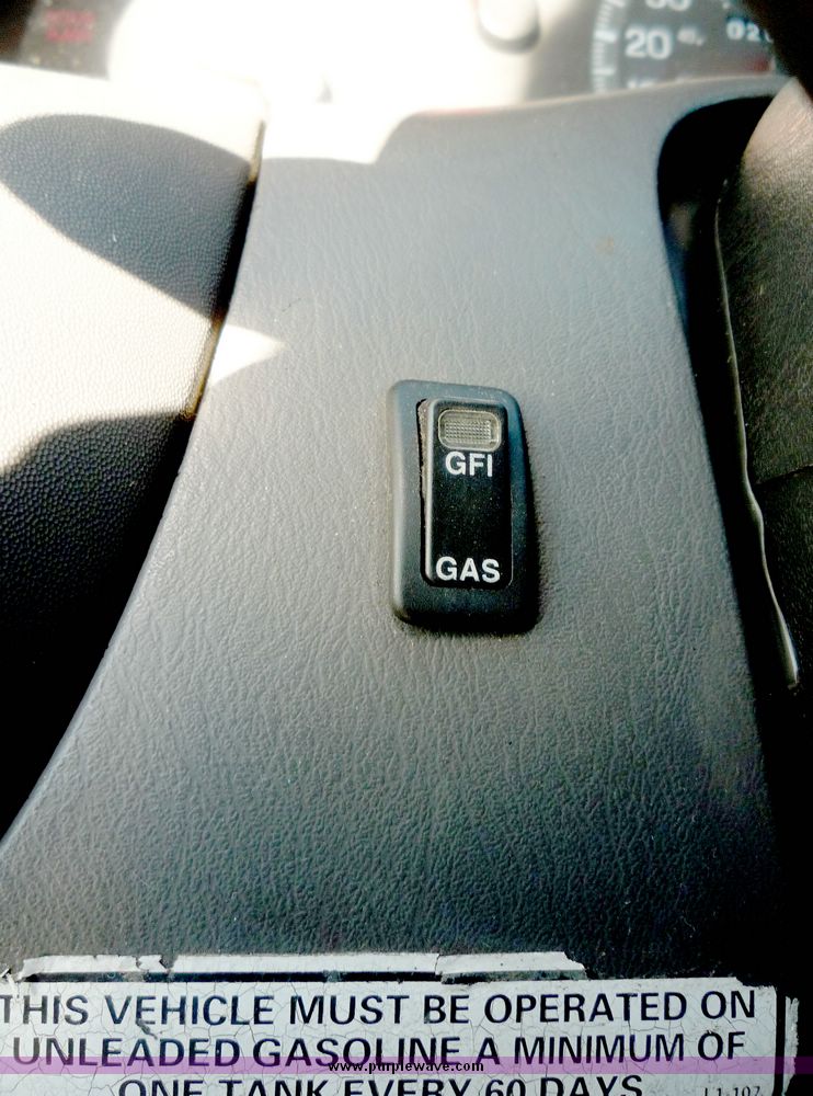 image for item 5121 1998 Ford F150 pickup truck