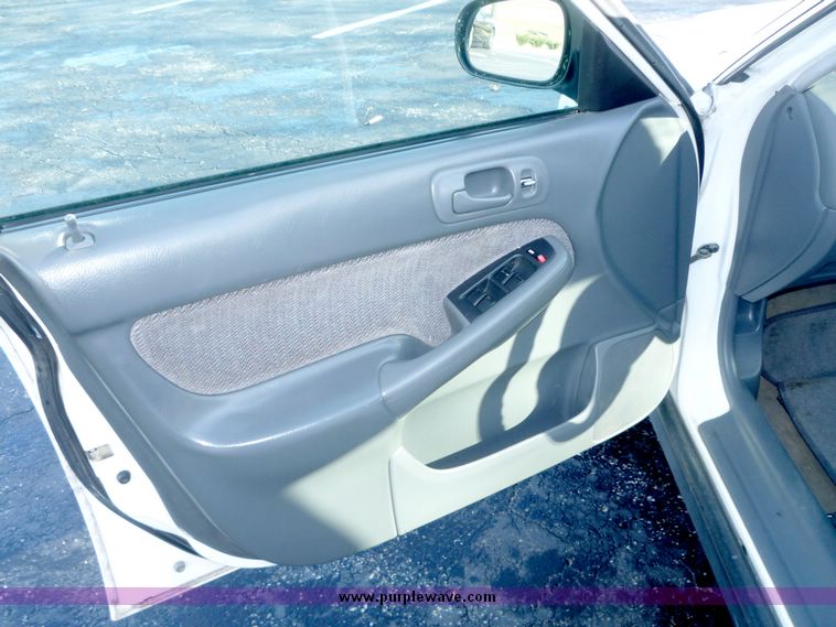 image for item 5123 1998 Honda Civic GX