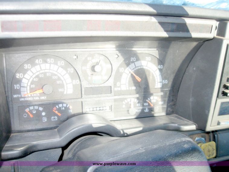 image for item 5246 1995 Chevrolet Kodiak C7H042 with 14.5' bed