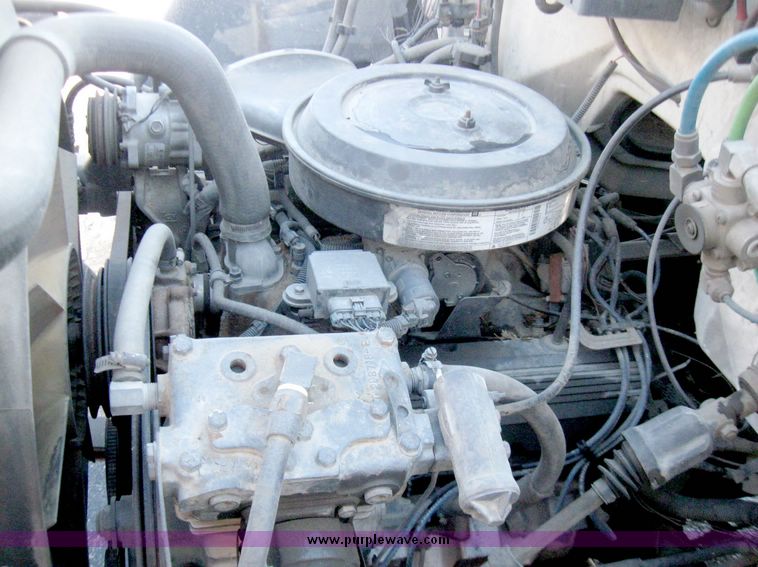 image for item 5246 1995 Chevrolet Kodiak C7H042 with 14.5' bed