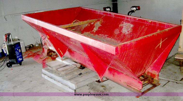 image for item 5248 Pickup mount salt spreader
