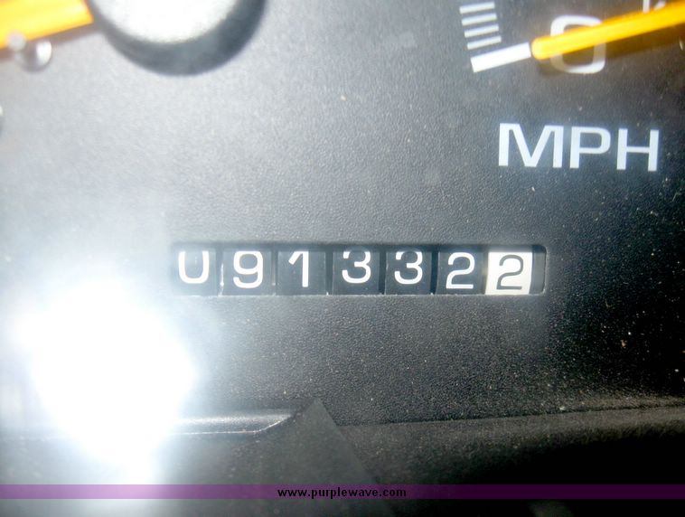 image for item 5249 2000 Chevrolet C3500-HD pickup with 12' dump bed