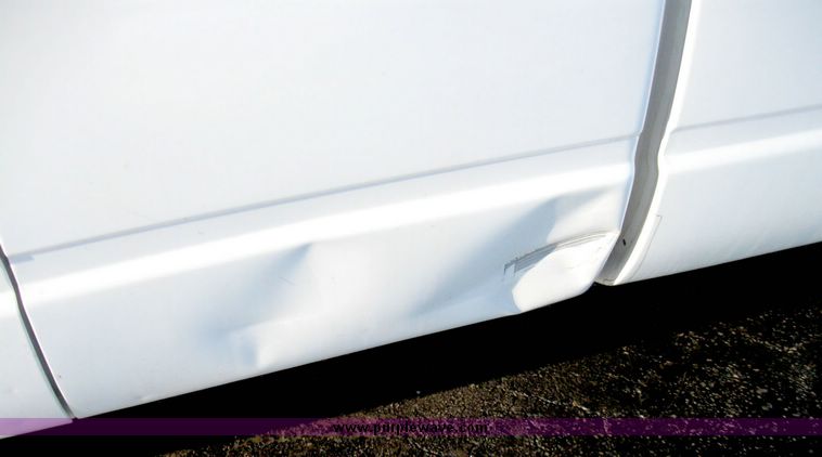 image for item 5250 1999 Chevrolet C2500 pickup