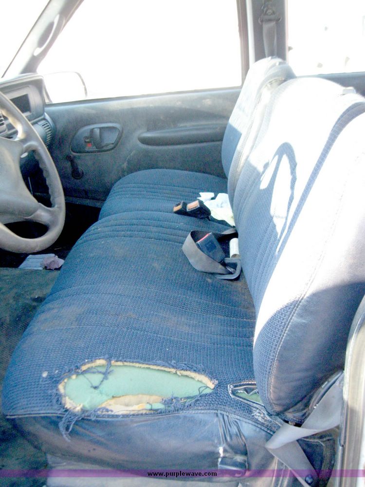 image for item 5250 1999 Chevrolet C2500 pickup