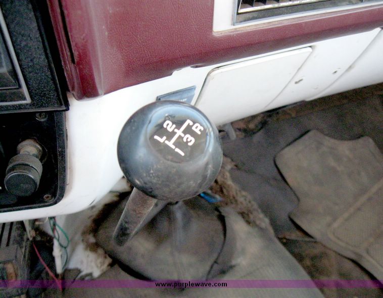 image for item 5251 1988 Chevrolet R30 pickup with 9' dump bed