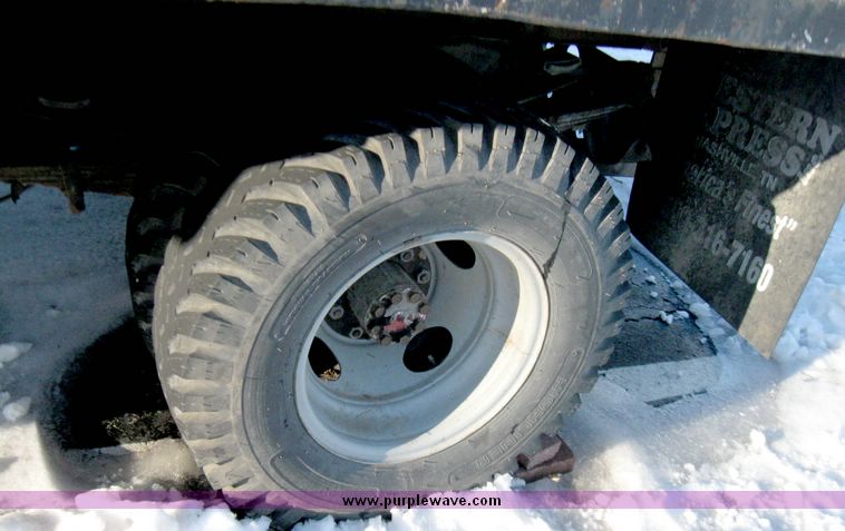 image for item 5251 1988 Chevrolet R30 pickup with 9' dump bed