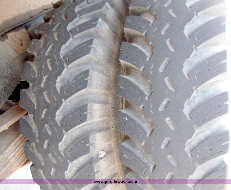 image for item 5251 1988 Chevrolet R30 pickup with 9' dump bed