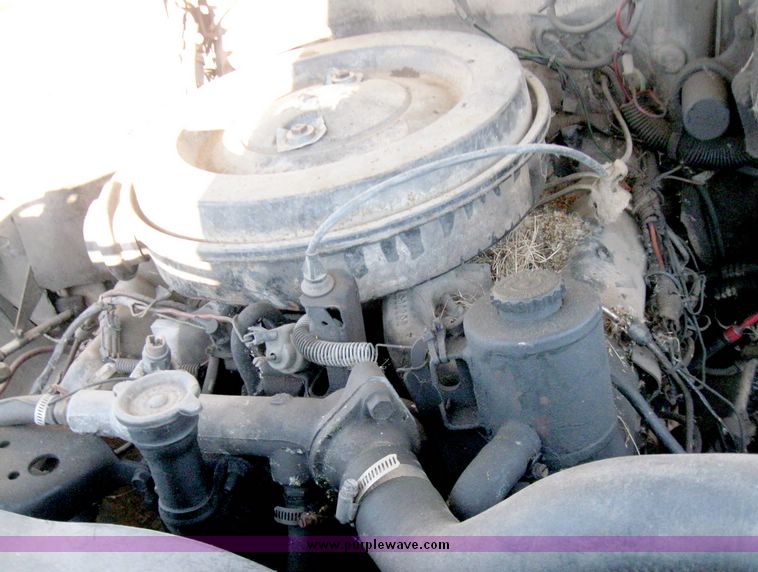 image for item 5251 1988 Chevrolet R30 pickup with 9' dump bed