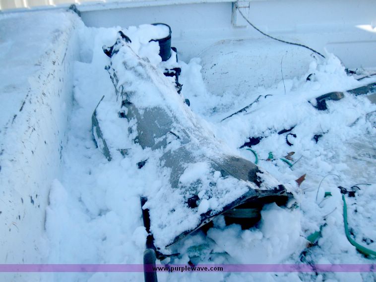 image for item 5252 1997 GMC Sierra C2500 pickup