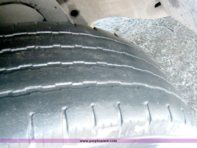 image for item 5253 1998 Chevrolet C2500 pickup