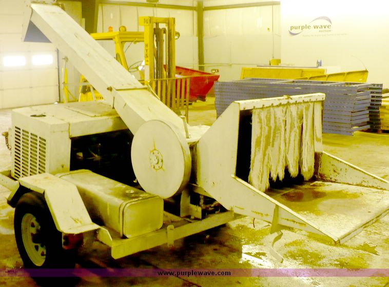 image for item 5255 Pull behind wood chipper