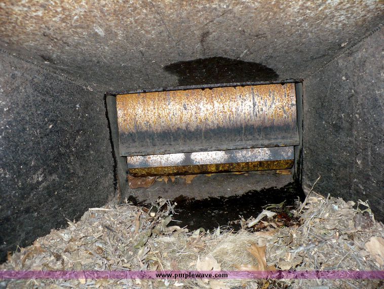 image for item 5255 Pull behind wood chipper