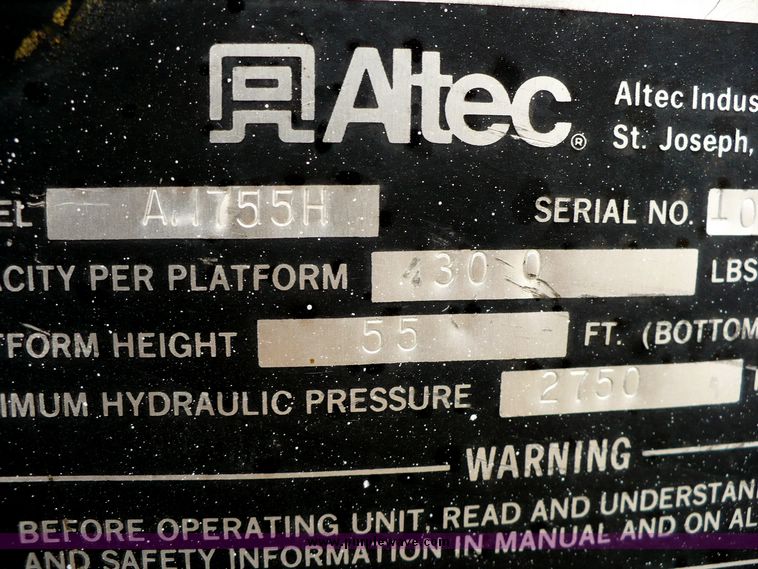 image for item 5256 1989 GMC C6500 C7D042 boom truck