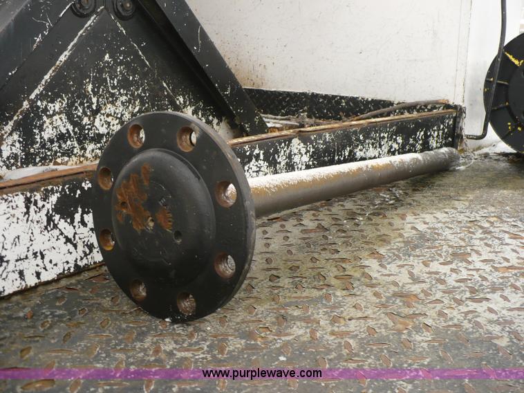 image for item 5256 1989 GMC C6500 C7D042 boom truck