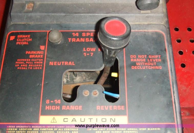 image for item 6620 MTD riding lawn mower