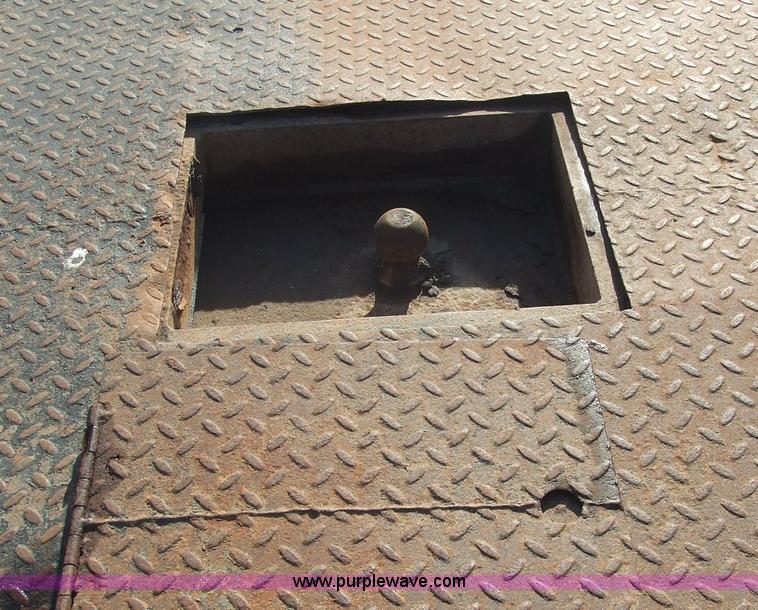 image for item 6623 Pickup truck flat bed