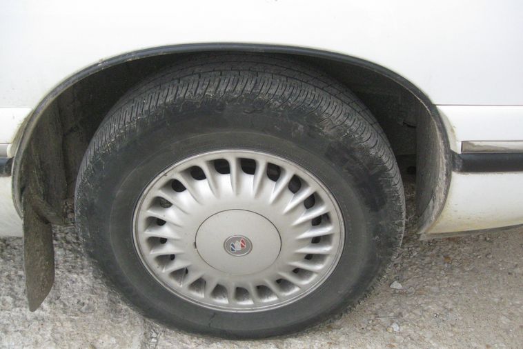 image for item 6650 1997 Buick Lesabre custom